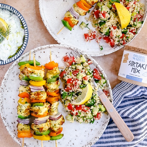 Sirtaki chicken skewers